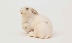 hareambereyes-netsuke01_lg