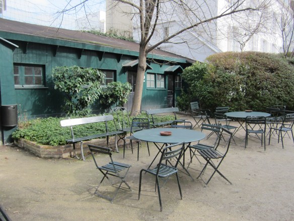 A green classroom shed that was once used as a hospital room for WWI soldiers