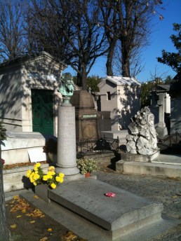 manet tomb 2
