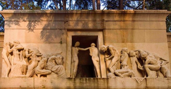 Albert Bartholomé, Monuement aux Mortsu cimetière du Père Lachaise (1889-1899). Image: parismyope.blogspot. com.