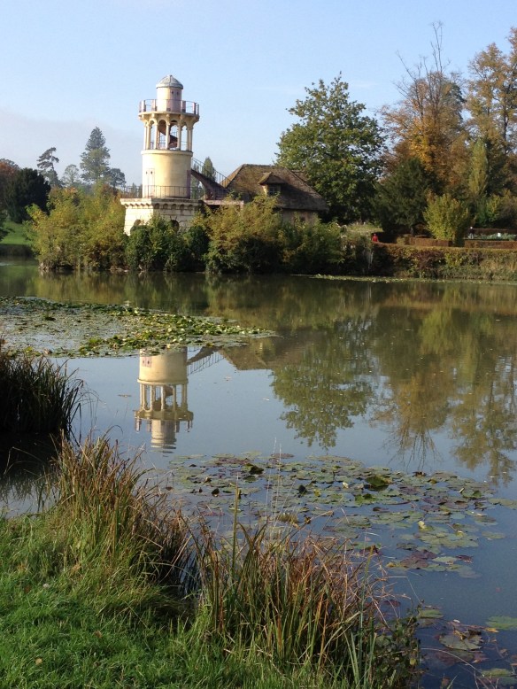 When I caught my first glimpse of the The Malborough Tower from the garden path I gasped.It's one of those once-in-a-lifetime things.