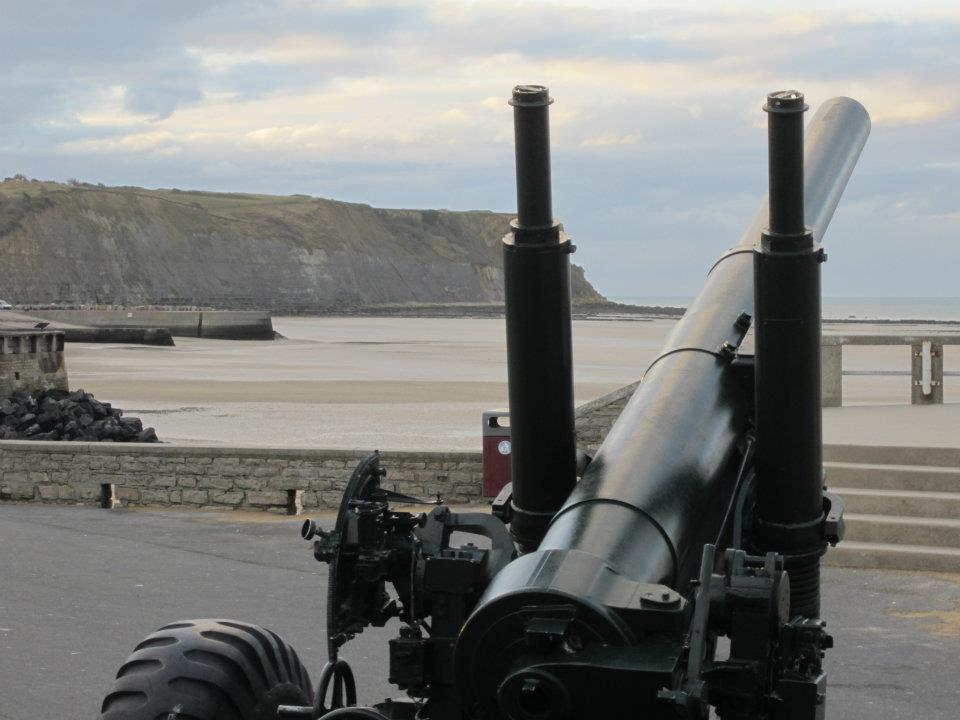 395597_104421869679761_918186578_n