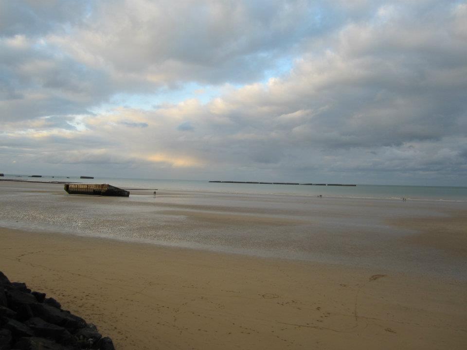 396260_104421689679779_2054117391_n