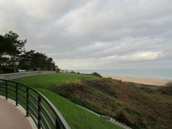 398086_104421403013141_1681667391_n