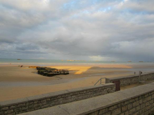 402322_104421719679776_147106384_n