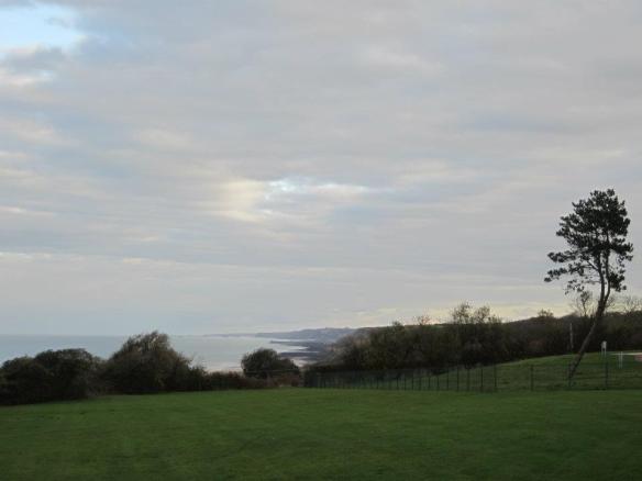 402549_104421439679804_425625148_n