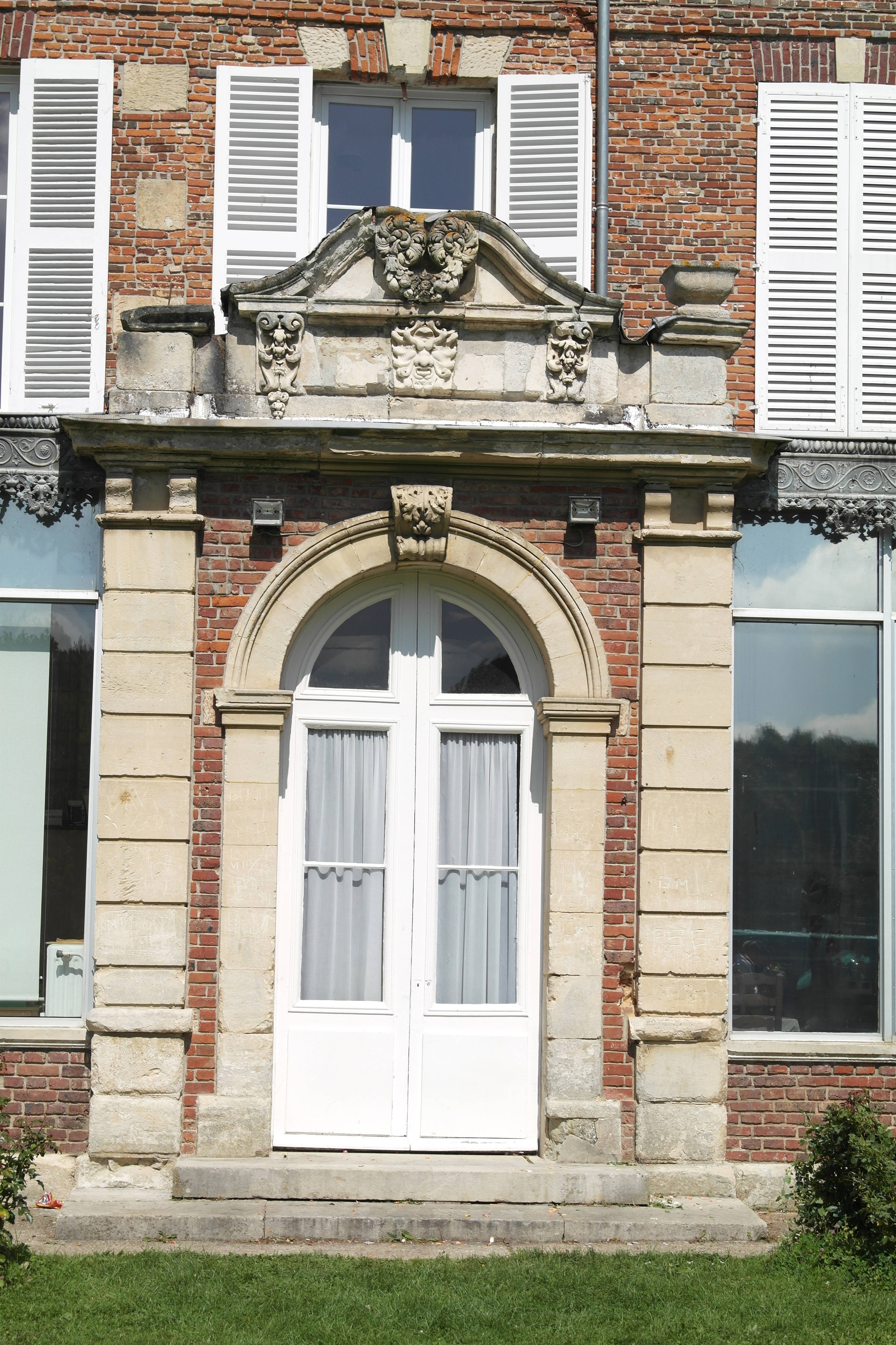 The back entrance to the chateau